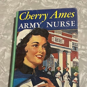 Cherry Ames #3 Army Nurse Green Spine PC Helen Wells WWII