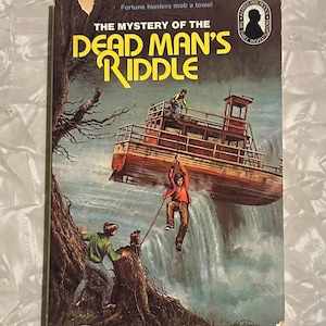 Three Investigators #22 Mystery of the Dead Man&#39;s Riddle Alfred Hitchcock Adragna Cover Keyhole PB