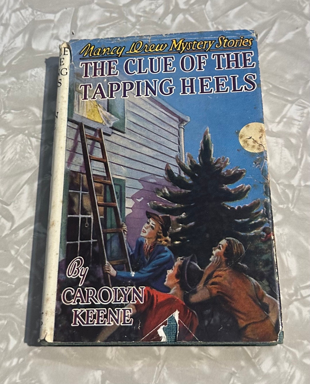 Nancy Drew Mystery Book: The Clue Of The Tapping Heels (Book 16) Hardcover - Good Condition