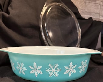 Vintage pyrex turkooisblauw 1 1/2 Qt #043 sneeuwvlokbraadpan met deksel