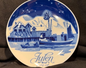 1979 Porsgund Christmas Plate - "Some for Christmas"