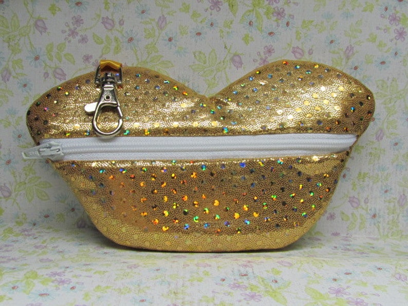 Hot Lips Coin Glitzy Gold Purse with Lobster Claw Clasp