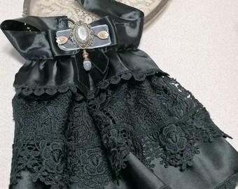 Black lace jabot, Gothic collar, Victorian style neckpiece, costume, set with earrings