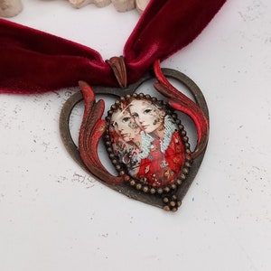 Rococo Cameo Choker: Burgundy Velvet Renaissance Collar