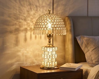 Lampe de table en cristal, lampe de chevet dorée, abat-jour luxueux et glamour pour table de chevet, lampe de bureau en cristal élégante, décoration d'éclairage de chambre à coucher