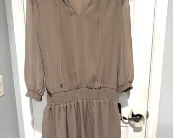Vestido de manga larga con detalle de encaje para mujer de Mossimo, talla L, color marrón, nuevo con etiqueta.