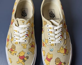 Zapatillas Disney Vans Winnie the Pooh Bear Edición Limitada Talla Hombre 9.5 Mujer 11