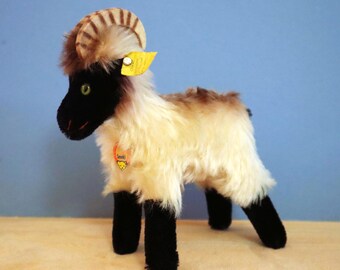 Steiff Snucki Mountain Sheep Mohair Plush 17 Cm 7 Inches ID Button