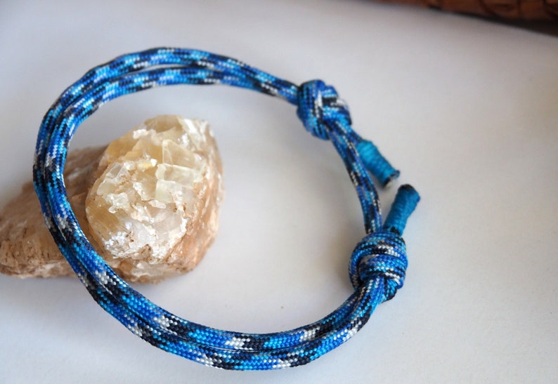 Minimalist Adjustable Simple Blue Nautical Rope Paracord Bracelet for men and women, Waterproof image 4