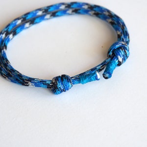 Minimalist Adjustable Simple Blue Nautical Rope Paracord Bracelet for men and women, Waterproof image 3