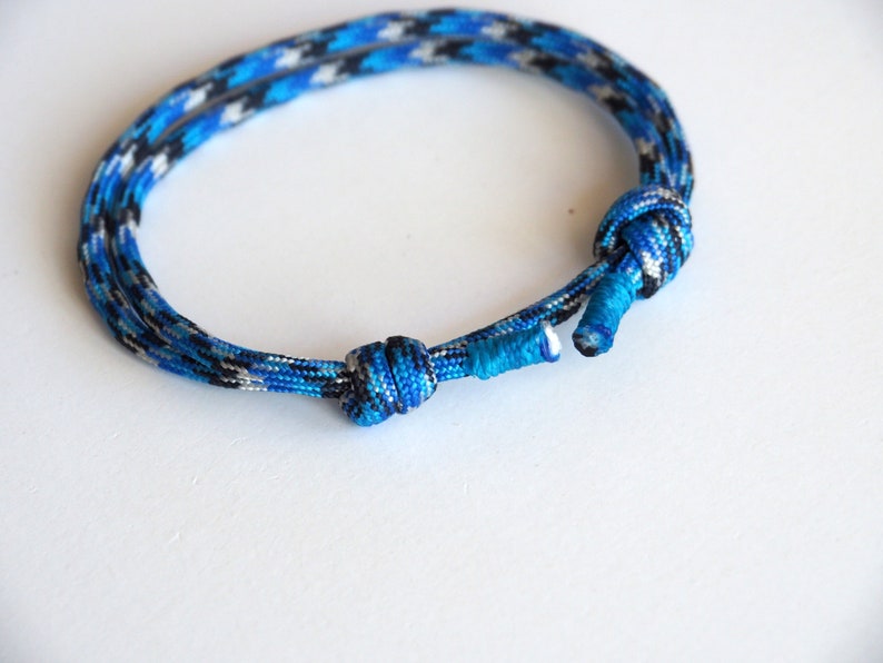 Minimalist Adjustable Simple Blue Nautical Rope Paracord Bracelet for men and women, Waterproof image 3