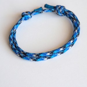 Minimalist Adjustable Simple Blue Nautical Rope Paracord Bracelet for men and women, Waterproof image 6