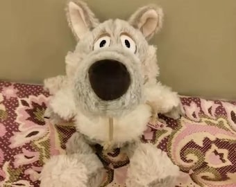 Lindo peluche de lobo disfrazado de oveja / Divertido animal de peluche de dibujos animados / Suave peluche con disfraz de oveja, regalo ideal para niños y coleccionistas.