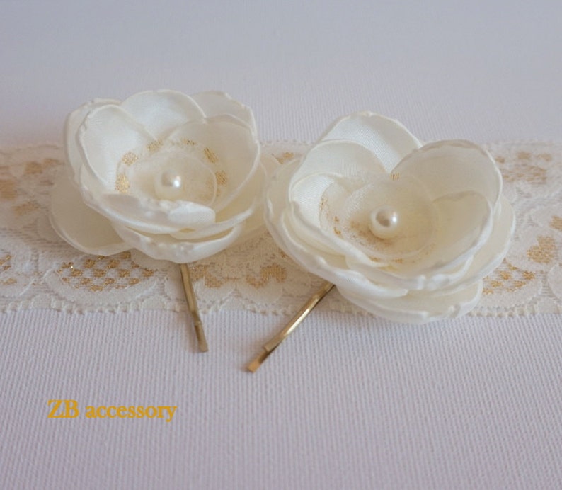 Ivory Golden Bridal hair flowers Ivory Gold hair clips Bridal Shoe clips Bridesmaids hair Pins Handmade Weddings Accessories Dress Brooch