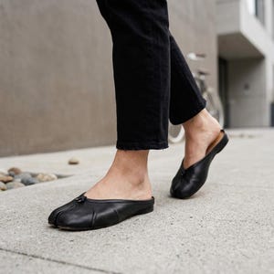 Minimalist Mule Shoe - Etsy Minimalist Mule Shoe - Etsy
