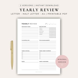 Puede incluir: Una página de planificador de revisión anual imprimible en blanco con texto negro, secciones para calificar salud, fitness, emocional, finanzas y carrera con iconos de estrellas, un bolígrafo dorado y un círculo rosa con MINIMAL DESIGN.