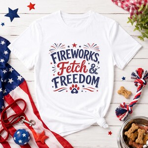 -shirt Récupération et liberté de feux d'artifice | T-shirt patriotique patte de chien du 4 juillet