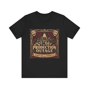 Produktionsavbrott Ett drama i tre akter T-shirt, vintage teateraffisch Rolig SRE DevOps T-shirt, Databasadministratörspresent, Programmerarfödelsedag