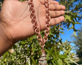 Cadena de eslabones de cobre con pirita