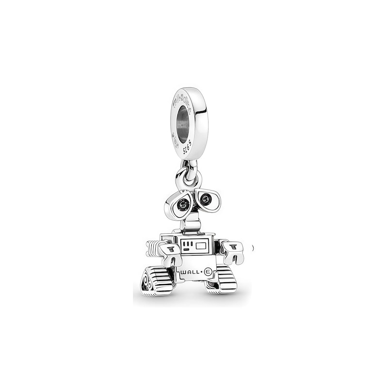 Pu&ograve; includere: Un charm color argento raffigurante il personaggio del robot WALL-E. Il charm ha un anello nella parte superiore per l'attacco e dettagli come occhi, braccia e cingoli. La parola "WALL-E" &egrave; stampata sul davanti.