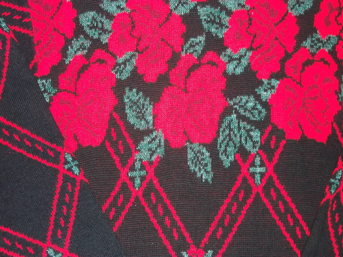 Thorny Roses Are Red Sweater Valentines Day Tacky Gaudy Ugly Christmas Party Xmas Holiday Xl
