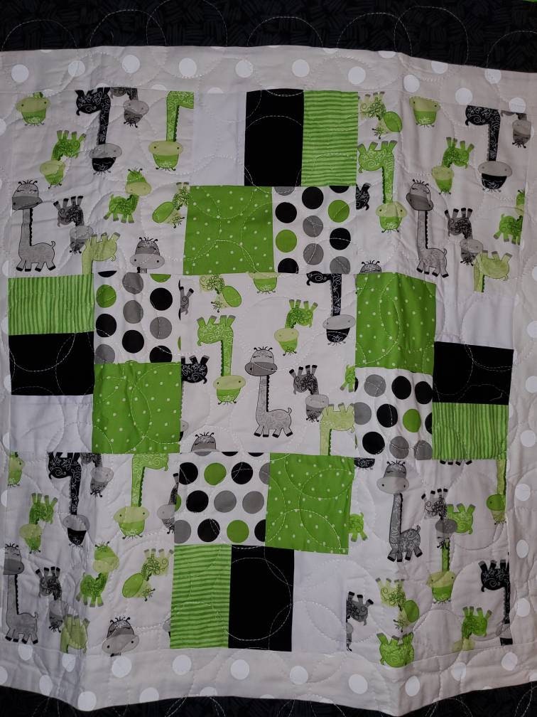 Giraffe baby quilt
