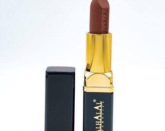 Halal Matte Velvet Lipstick – Long Lasting Vegan Lip Color (Shade AL07 AIMAN)