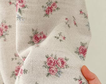 Cortinas vintage de lino con estampado floral, visillos de rosas rosadas, paneles de ventana estilo cottagecore que filtran la luz, cortinas personalizadas de estilo campestre francés.