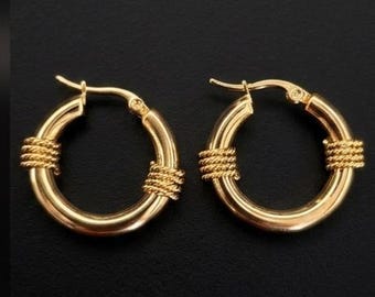 Gorgeous vintage style earrings