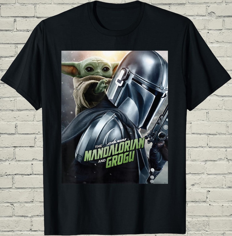 Camiseta de Grogu de Mandalorian, camiseta con póster de la película de Star Wars, ropa gráfica de ciencia ficción, regalo de cumpleaños para él, regalo friki para marido imagen 8