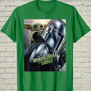 Camiseta de Grogu de Mandalorian, camiseta con póster de la película de Star Wars, ropa gráfica de ciencia ficción, regalo de cumpleaños para él, regalo friki para marido imagen 7