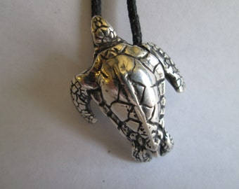 TURTLE PENDANT, free shipping in the USA. Ships immediately