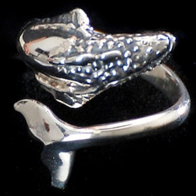 Medium Humpback Whale Ring Sizes 5-9 Adjustable, Whale Jewelry, Silver Ring, Whale, Whales, hawaiianjewelry, mans ring, womans ring image 5