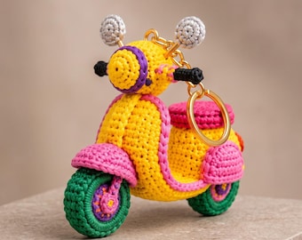 Mini Vespa Scooter Virkmönster | Skoter nyckelring Amigurumi | Söt motorcykelplysch | Handledning för nybörjare i pdf