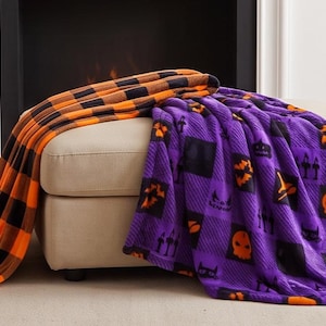 Handgjord Halloween-filt | Mjuk fleecefilt | Orange och svart eller lila och svart Halloween-filt | Spöklik heminredning