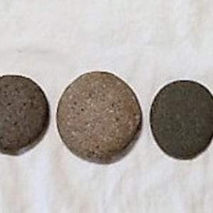 FAZY KSIĘŻYCA Naturalne kamienie plażowe Kształty księżyca Sztuka niebiańska Miłość Księżyca Sztuka ogrodowa Dekoracje księżycowe Wystrój domu na plaży Wypoczynek w spa Zen Sala lekcyjna Księżyc