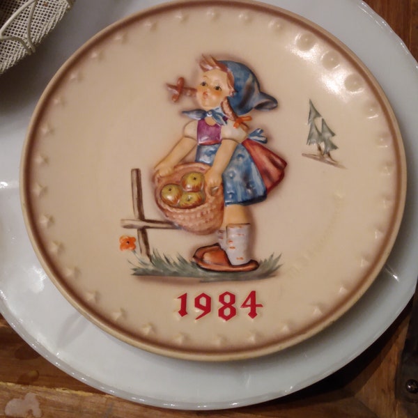 Vintage M. J. Hummel 14th Annual Plate W. Goebel Porcelain "Little Helper" Plate 277 West Germany Hand Painted Collectible FREE SHIPPING!