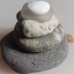 Schöne Einzigartige Strand Stein Stapel 5 (6) Natürliche Ozean Felsen Zen Garten Skulptur Strand Wohnkultur Zen Spa Meditation Geschenk Garten Rock Kunst Meer *
