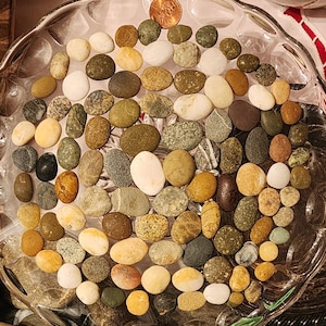 100+ Almost Round and Oval Beach Stones Natural Ocean Rocks Garden Jewelry Aquarium Terrarium Rock Crafts Garden Art Sea Pebbles Mosaic *