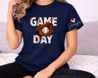 T-shirt de baseball Game Day personnalisé, nom personnalisé, t-shirt gant de maman de baseball fière, cadeau de jour de compétition esprit d'équipe, maman sportive