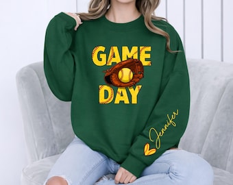 Sweat-shirt à capuche de softball Game Day personnalisé nom personnalisé, gant de softball fier ras du cou de maman, cadeau de compétition esprit d'équipe