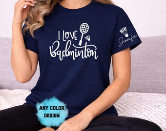 Chemise de badminton personnalisée T-shirt avec nom personnalisé, cadeau de l'équipe de badminton, t-shirt graphique volant, tenue de badminton pour fille, chemise de sport universitaire