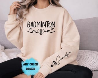 Sweat-shirt à capuche badminton maman nom personnalisé, maman sportive fière de l'être, col rond Game Day, esprit d'équipe cadeau le jour de la compétition