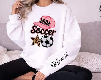 Felpa personalizzata per la mamma di un calciatore, con nome personalizzato, stampa leopardata, regalo per il calcio, girocollo sportivo retrò, pullover per il giorno della partita, outfit per la mamma orgogliosa