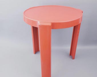Vintage kunststof bijzettafeltje met drie poten uit de jaren 1970 Space Age