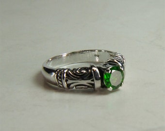 Russian Chrome Diopside (Natural), Round Cut, 6mm x 0.75 carats, Sterling Silver Ring