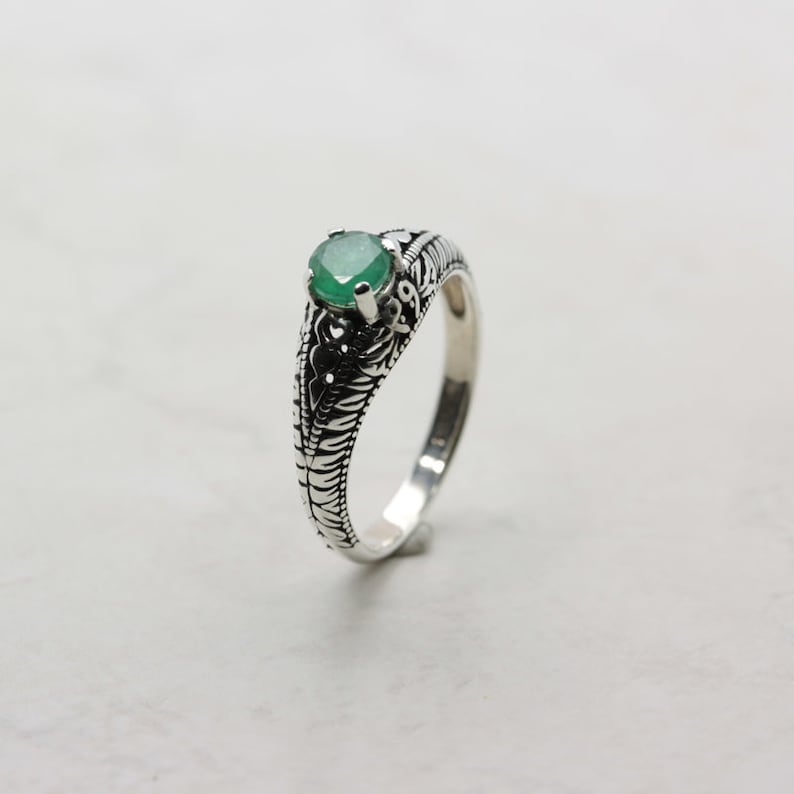 Round Cut 5mm x 0.50 Carat Art Deco Revival Style Sterling Silver Emerald Ring Emerald Ring Translucent Natural Colombian Emerald