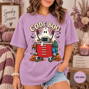 Comfort Colors® Halloween-tröja för sjuksköterska CODE BOO, spöksjuksköterska-tröja, rolig vårdpersonalpresent, vintage medicinsk t-shirt, läskig säsong