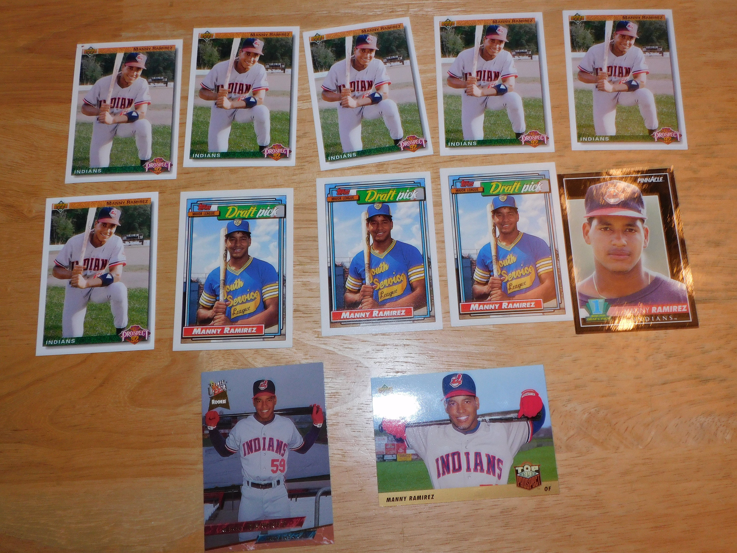 Lot of 12 Manny Ramirez ROOKIE Cards Dodgers Red Sox 