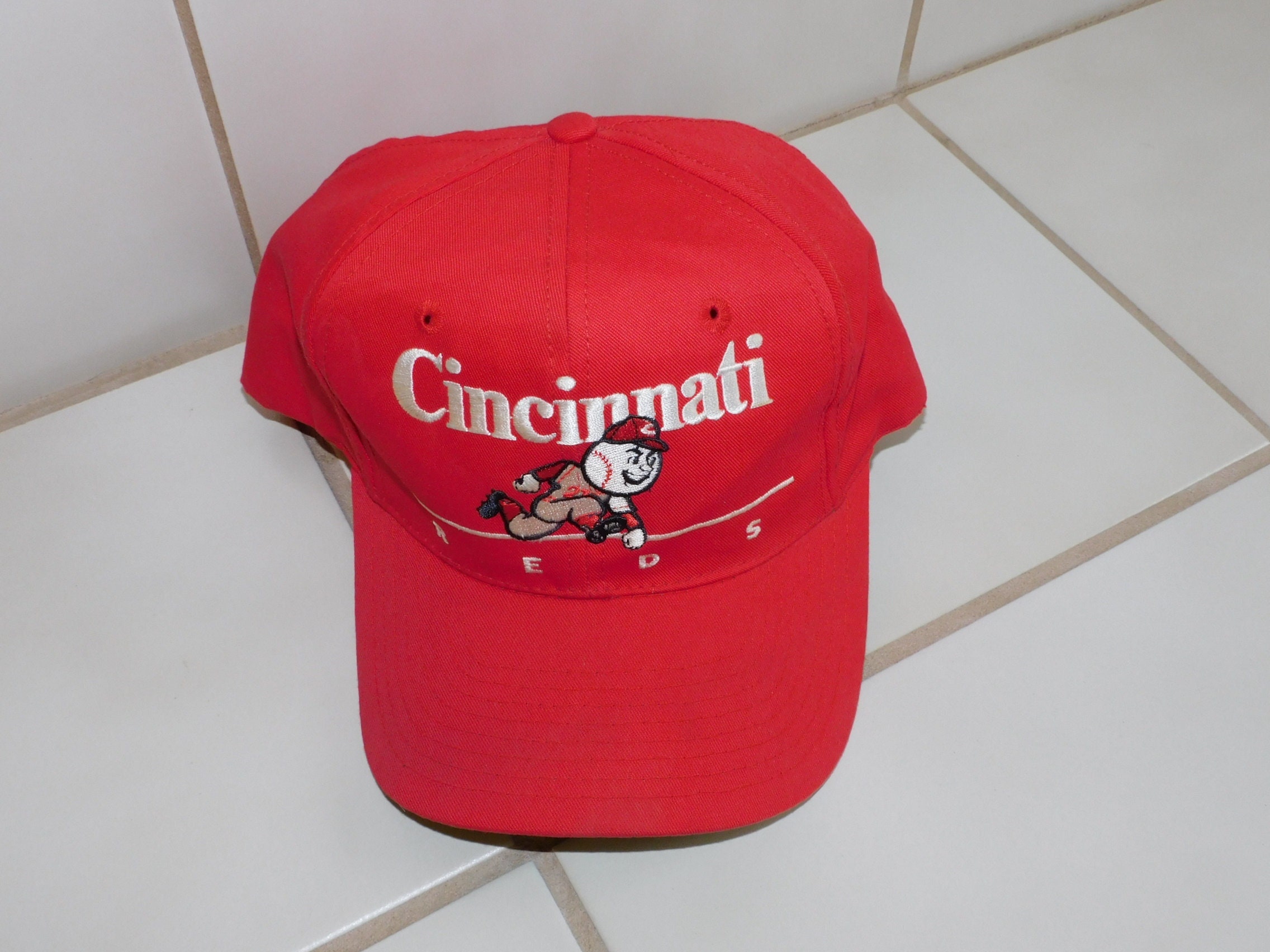 cincinnati reds mascot hat